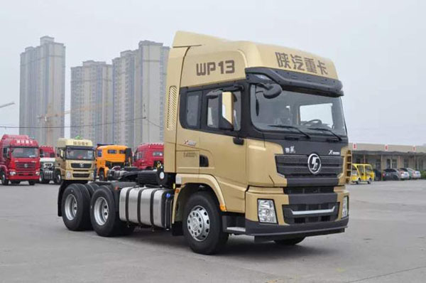 DZ97259624070 保險杠總成 Bumper assembly SHACMAN X3000 Truck body parts DZ97259624070 保險杠總成 Bumper assembly SHACMAN X3000 Truck body parts
